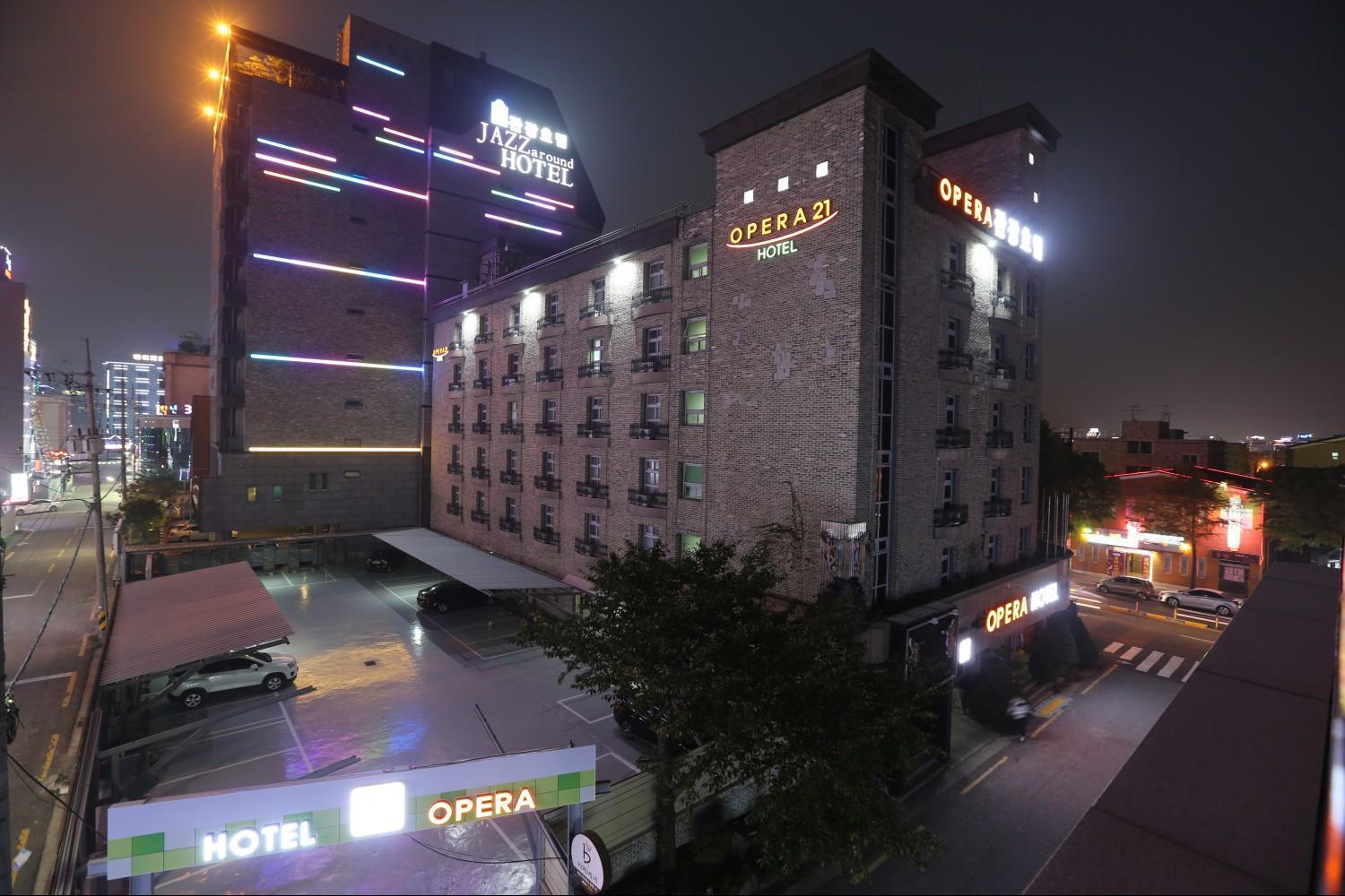 Opera 21 Hotel Čondžu Exteriér fotografie