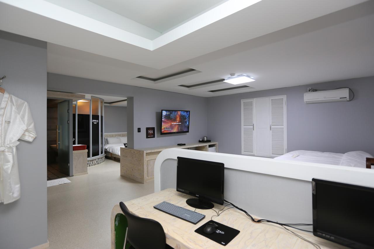 Opera 21 Hotel Čondžu Exteriér fotografie